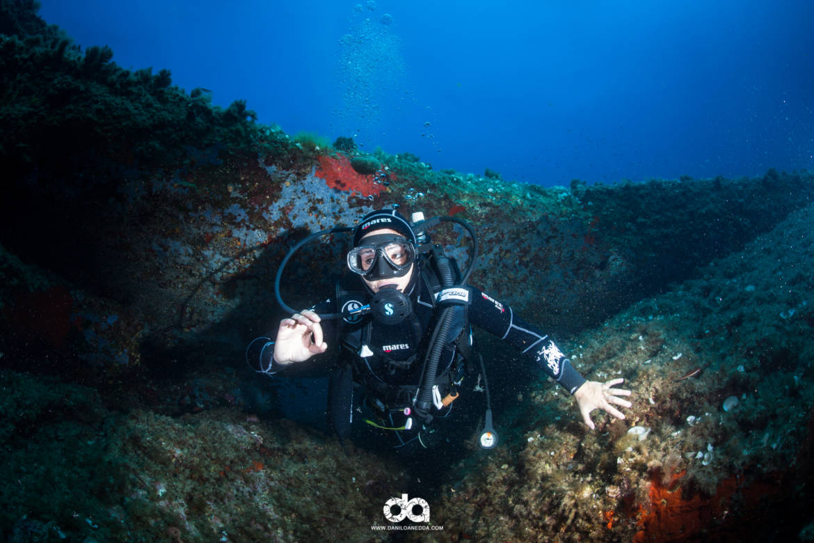 Cala Gonone 的潛水進化：PADI 中心的高級潛水員課程