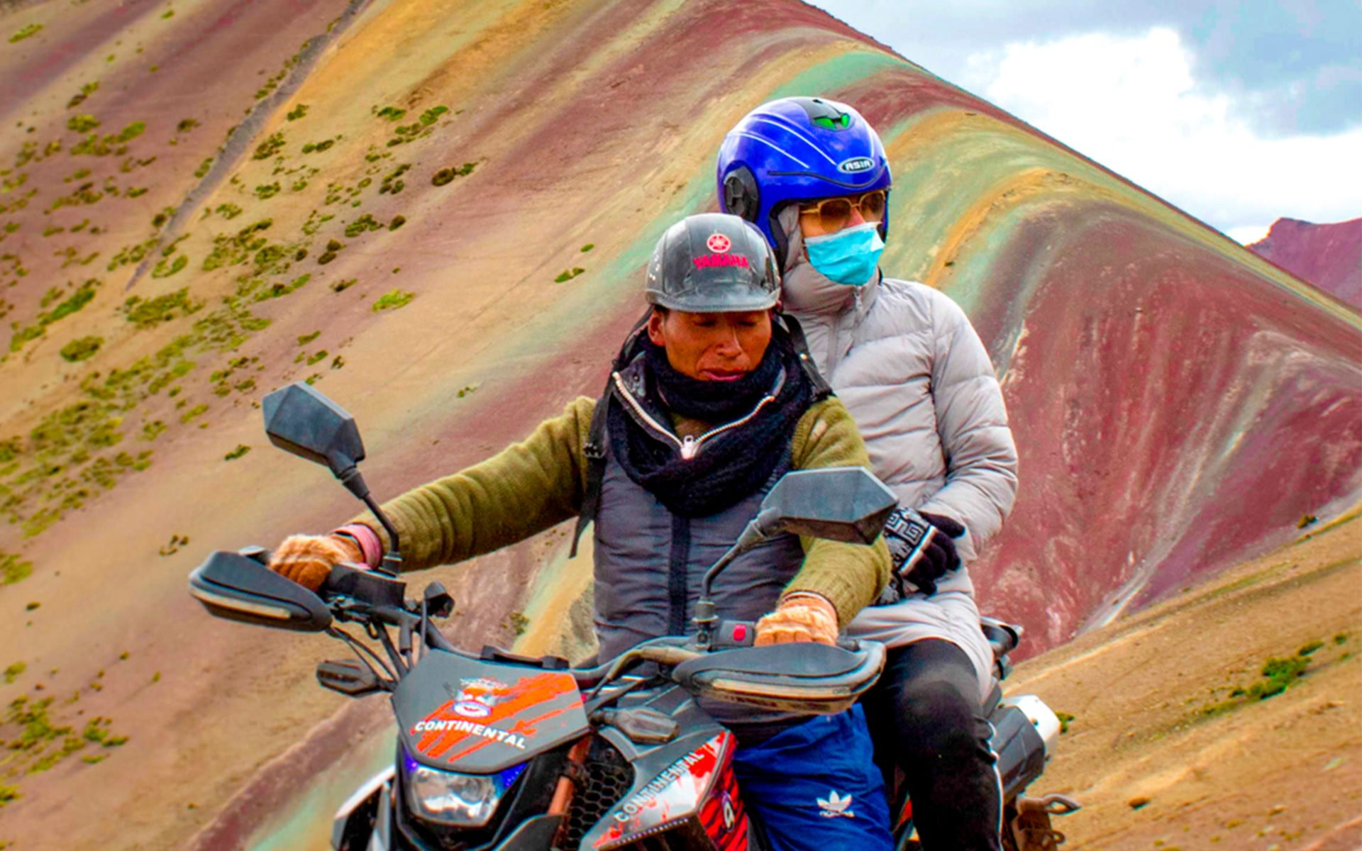 Rainbow Mountain Easy Tour - No Hiking or Driving Needed