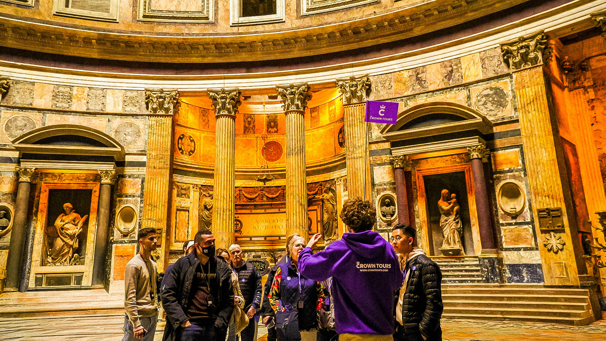 跟隨專業導遊深入探索萬神殿，揭開這座古老建築的歷史、建築奧秘與隱藏細節。