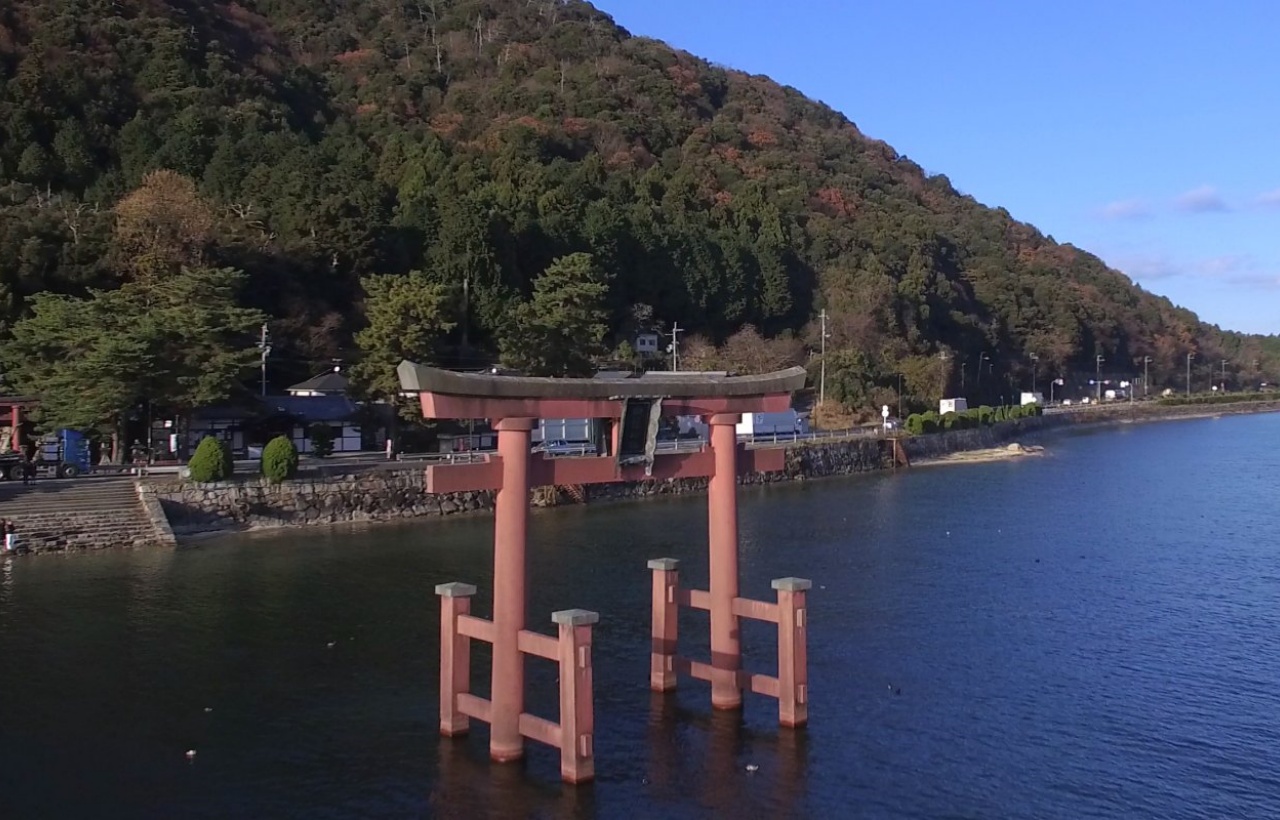 Lake Biwa Observatory, Shirahige Shrine, and Mangetsu-ji Temple Floating Temple Hall Day Trip