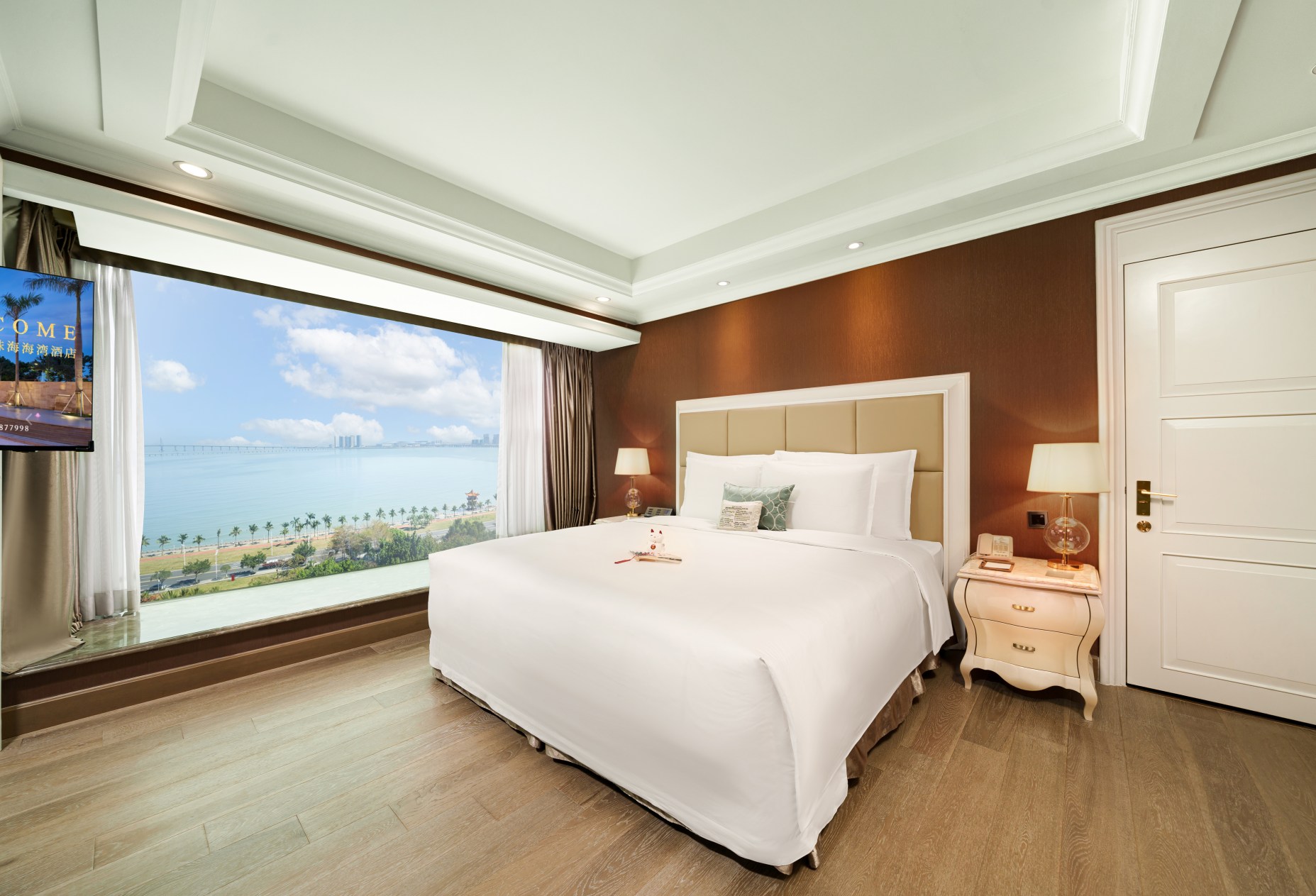 VIP Building - Luxury Sea View Room