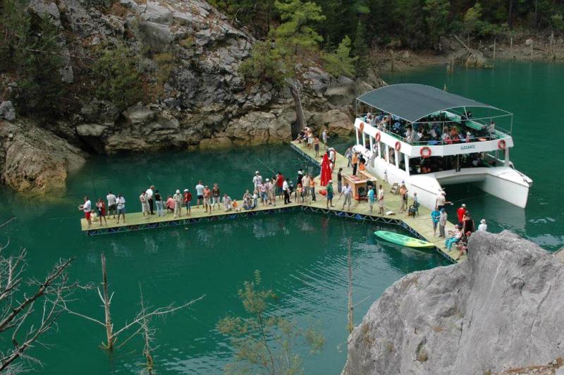 綠峽谷全包遊船之旅，含午餐和往返接送