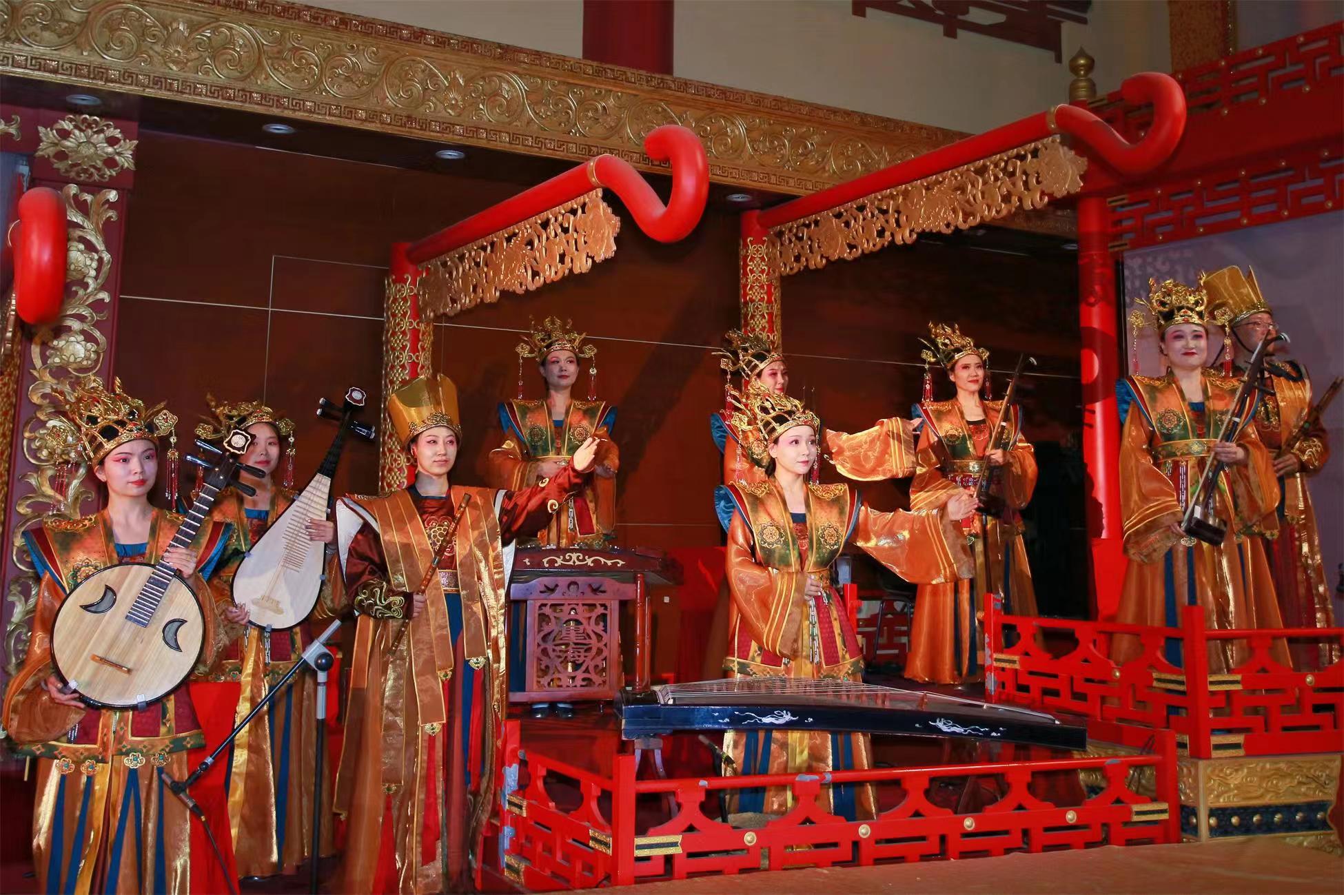 唐樂宮唐代歌舞演出《大唐女皇》（餃子宴/宮廷宴）