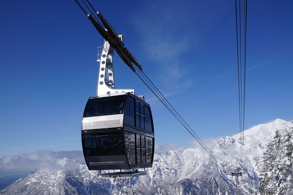 Shinhotaka Ropeway/Hida Great Limestone Cave Day Trip Bus Tour (Departing from Nagoya)