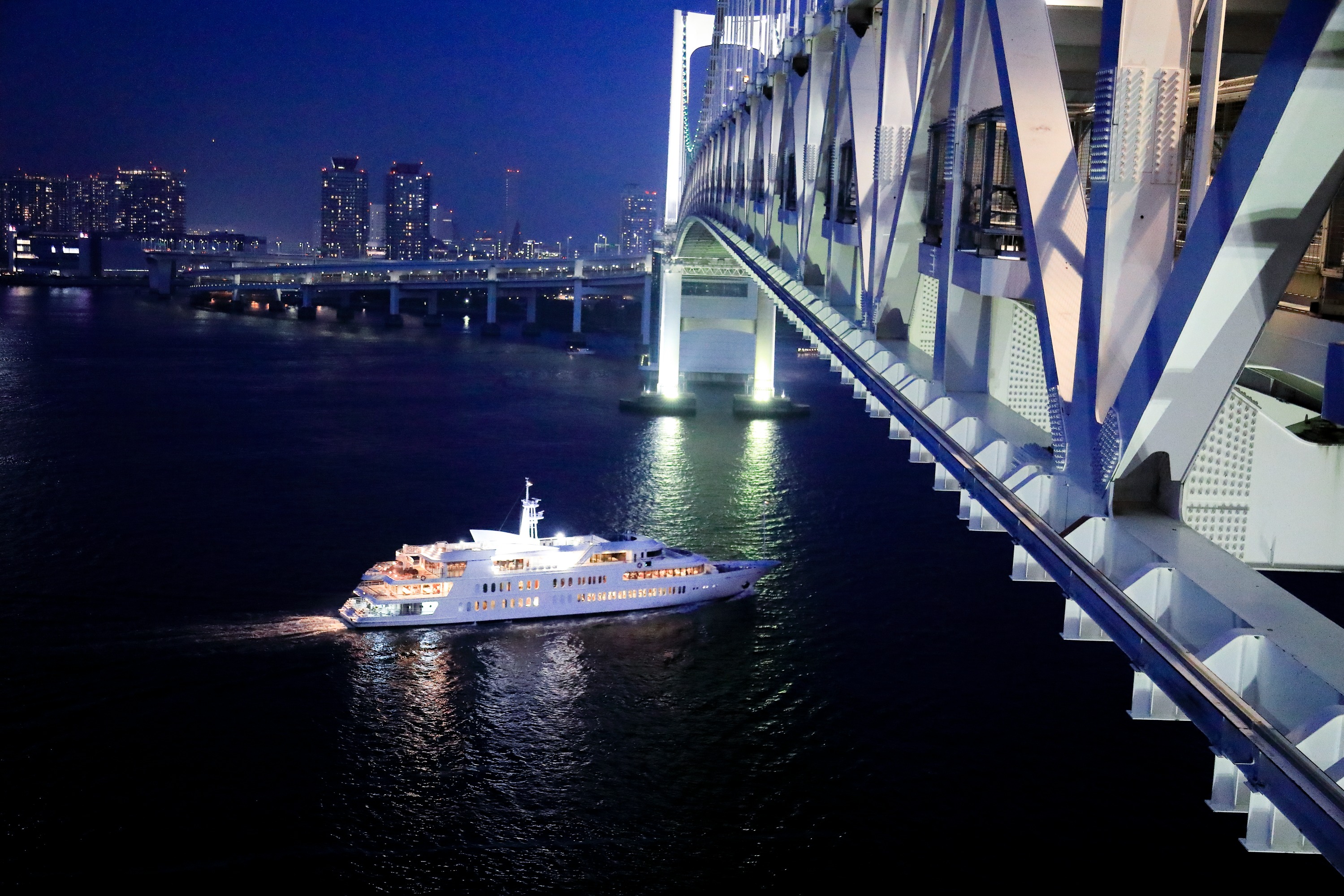 Christmas Cinderella Night Cruise in Tokyo Bay by Symphony Cruise