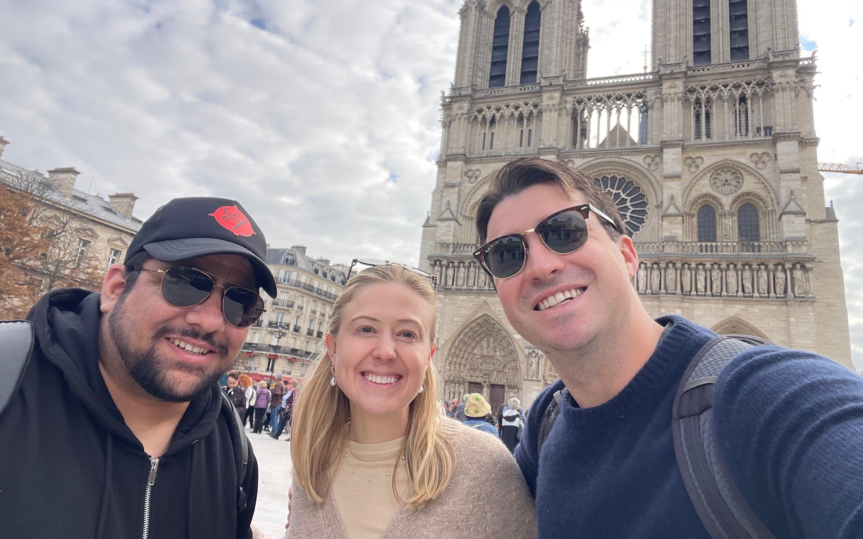 Notre Dame, Sainte-Chapelle & Conciergerie Walking Tour in Paris