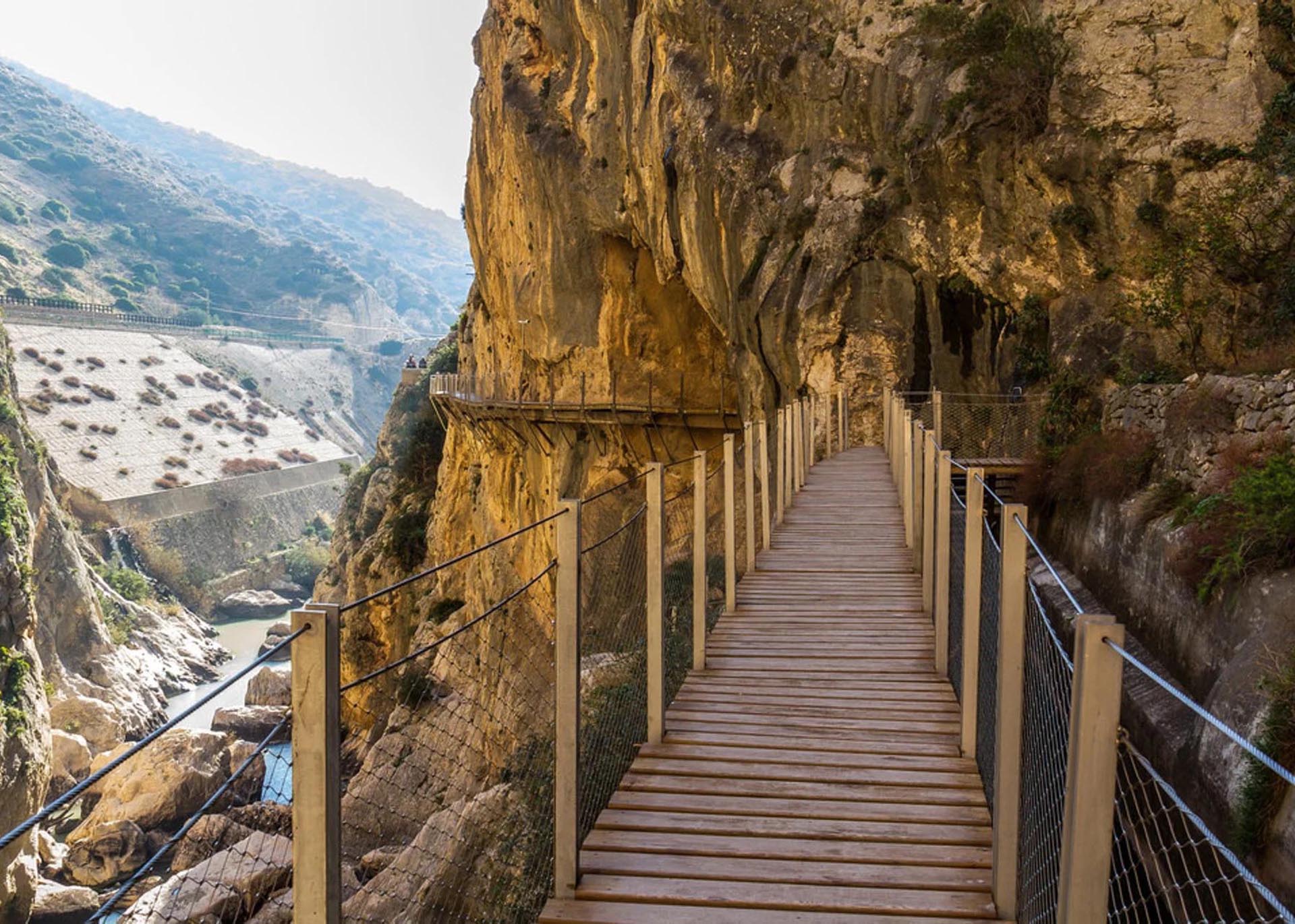 Málaga: Caminito del Rey with Local Guide