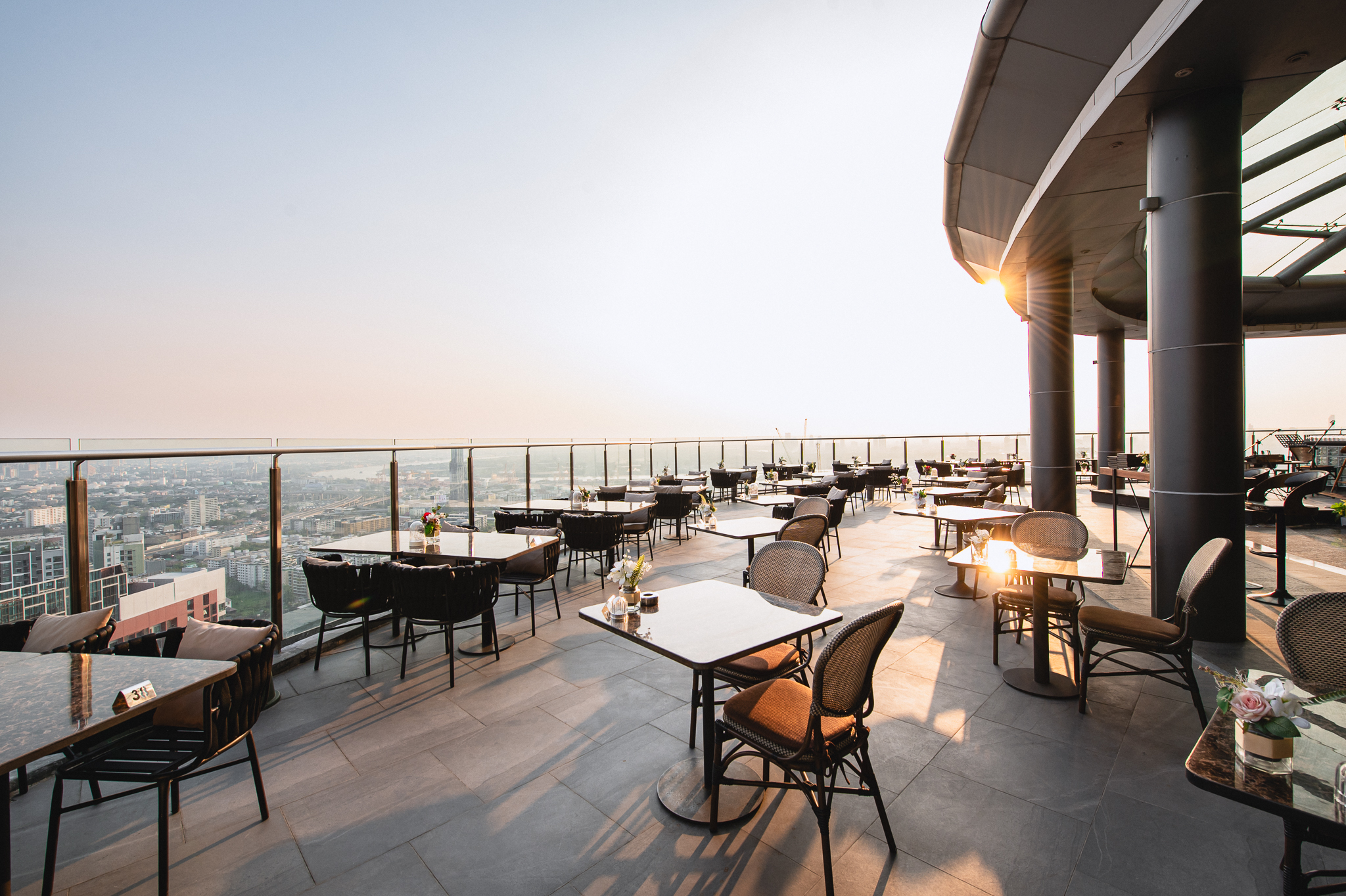 cielo sky bar, restaurant rooftop, cielo, bangkok rooftop