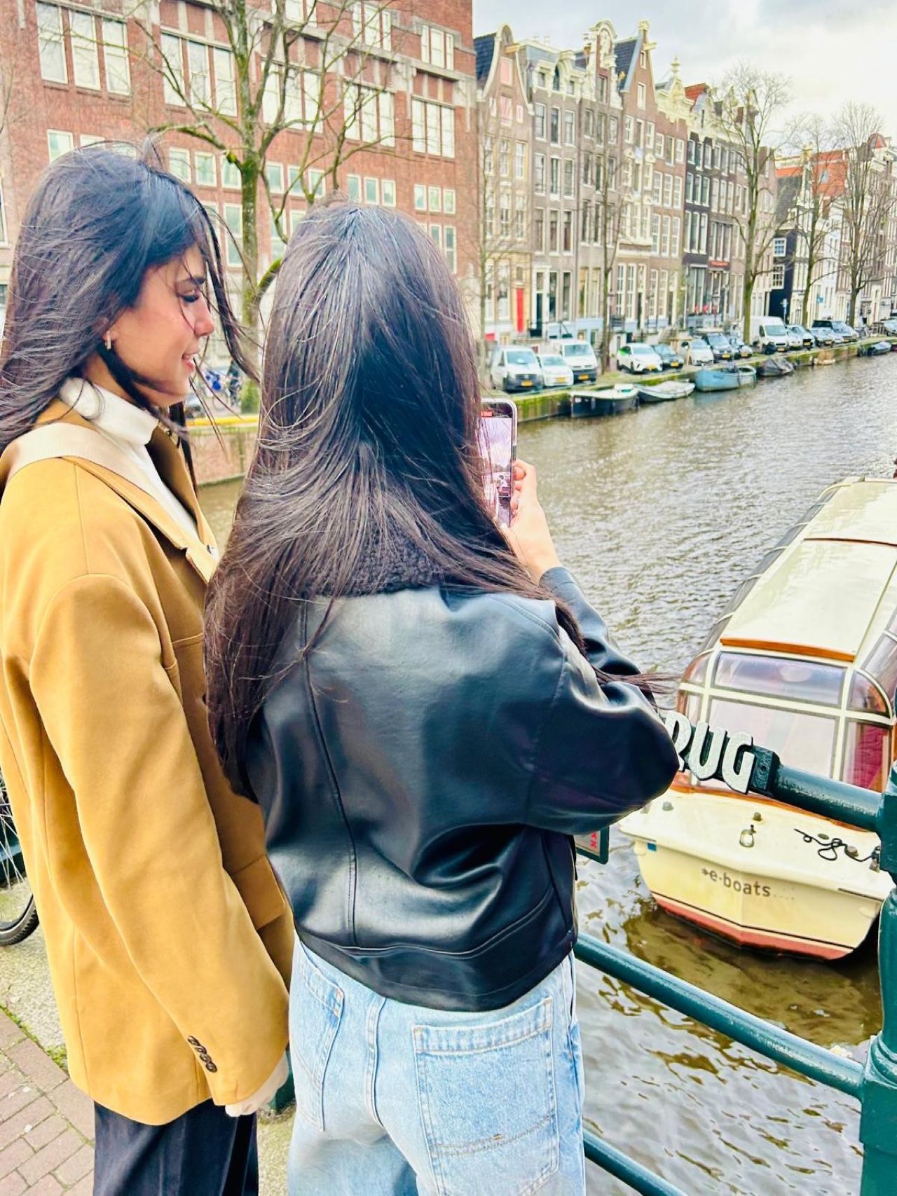 Amsterdam Revealed - Historic City Augmented Reality Private Tour