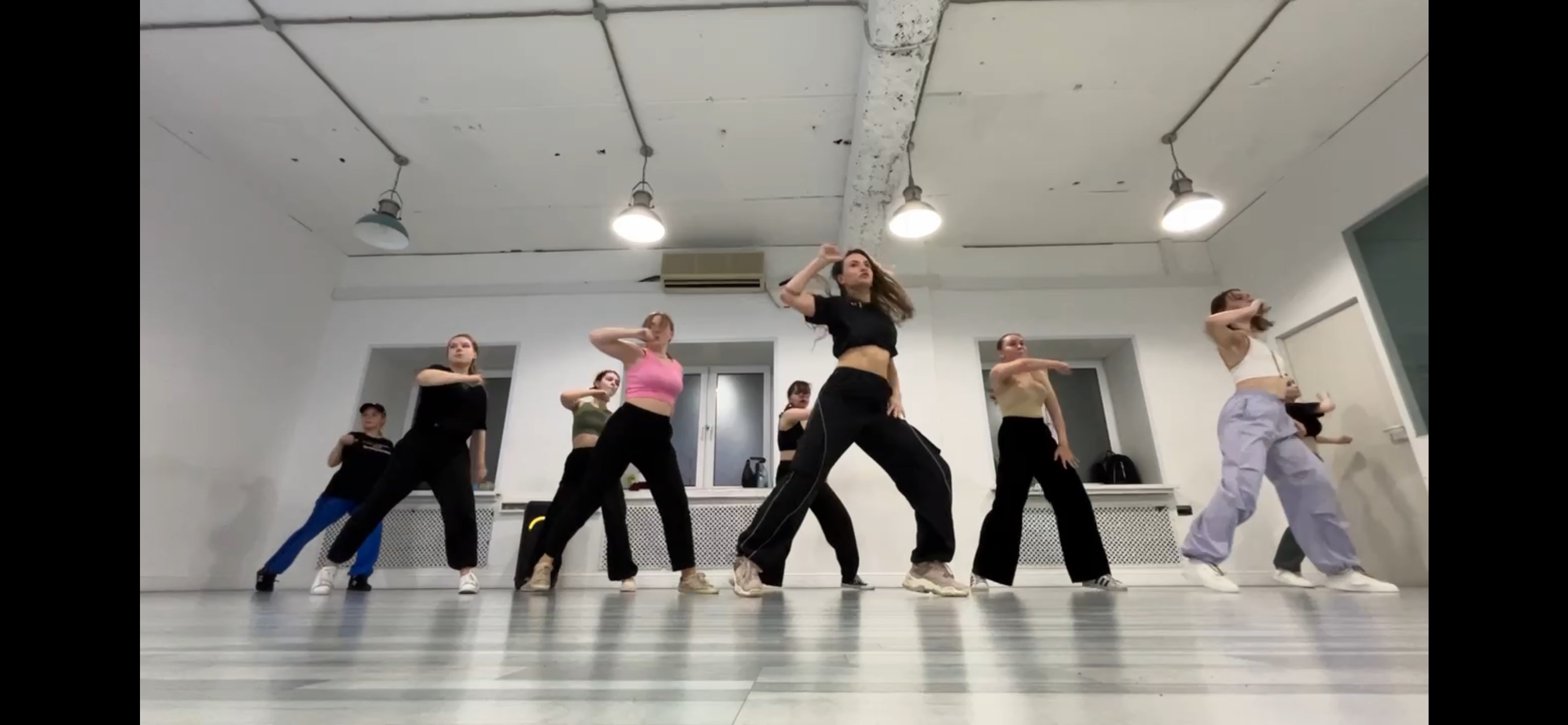 K-pop Dance Experience in Seoul (Class + Video Souvenir)