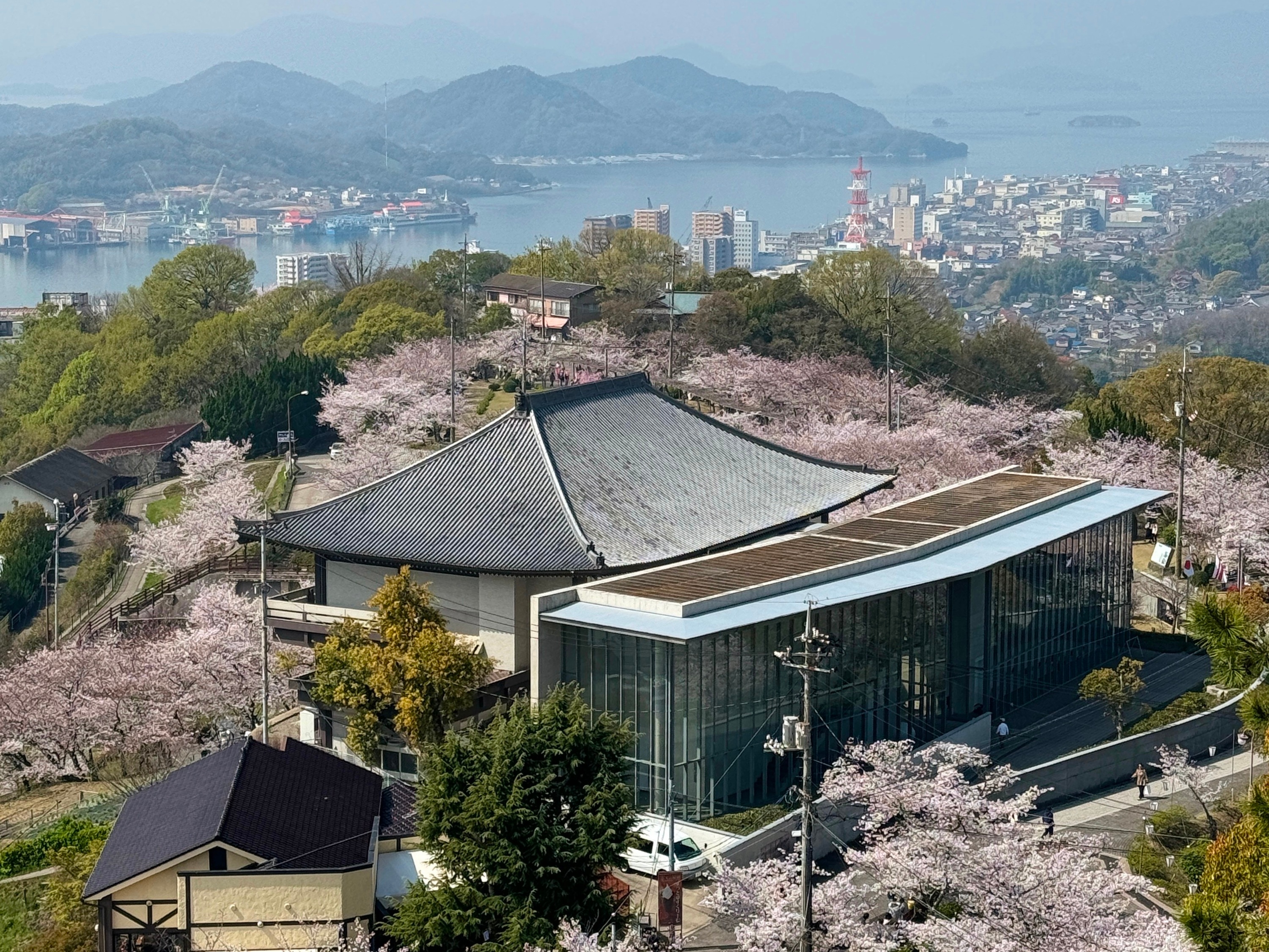 尾道市立美術館