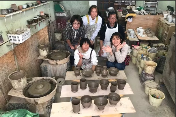 Electric Potter's Wheel Experience in Amagasaki