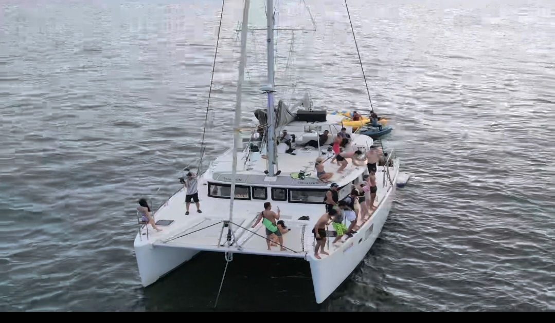 Departing from Suyeongman Bay Yachting Center, you'll explore Haeundae Marine City and Dongbaek Island, passing right under Gwangan Bridge for the perfect photo.