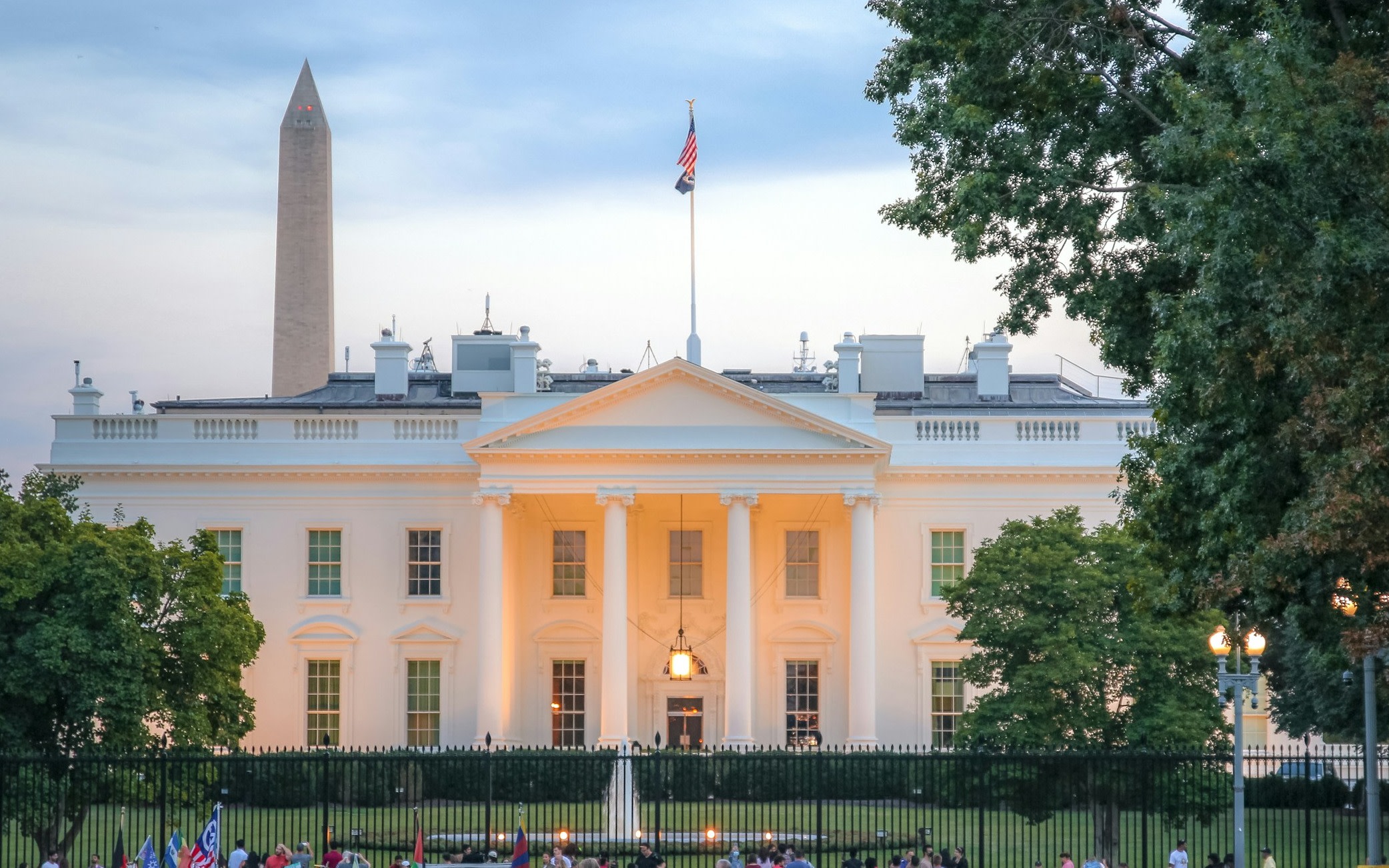 Washington DC Night Sightseeing Tour With National Mall & Monuments