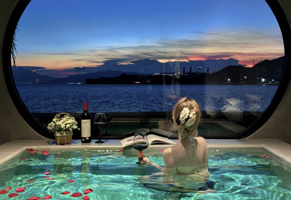 [Near Dameisha Beach] Shenzhen June Sea Hotel Accommodation Package | Oceanfront View | Mountain and Sea Sunset