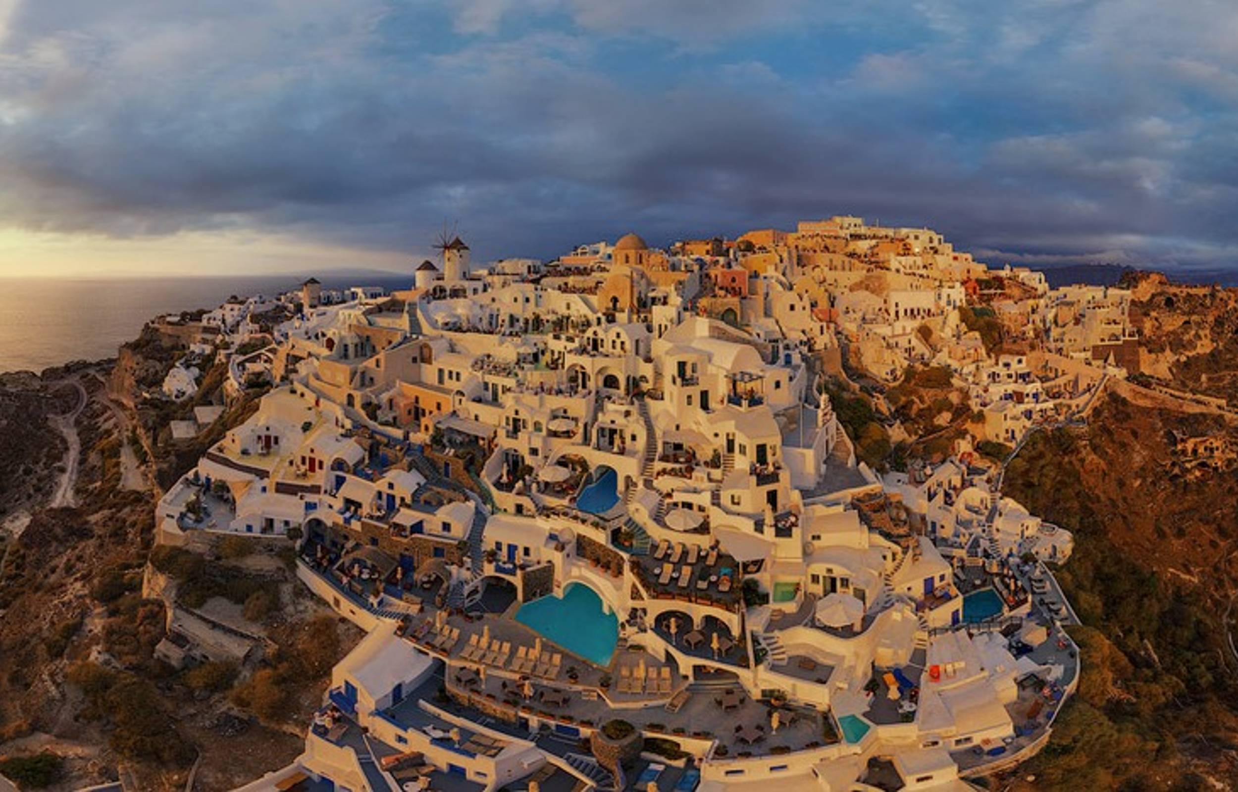 伊亞 (Oia) 和費拉 (Fira) 聖托里尼島 (Santorini) 全日遊（赫拉克利翁 (Heraklion) 或阿約斯尼古拉奧斯 (Ag Nikolaos) 出發）