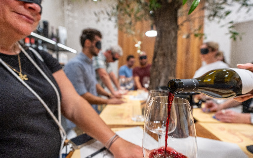 戴上眼罩,挑戰在沒有任何視覺提示的情況下品嚐美食 戴上眼罩,挑戰在沒有任何視覺提示的情況下品嚐美食