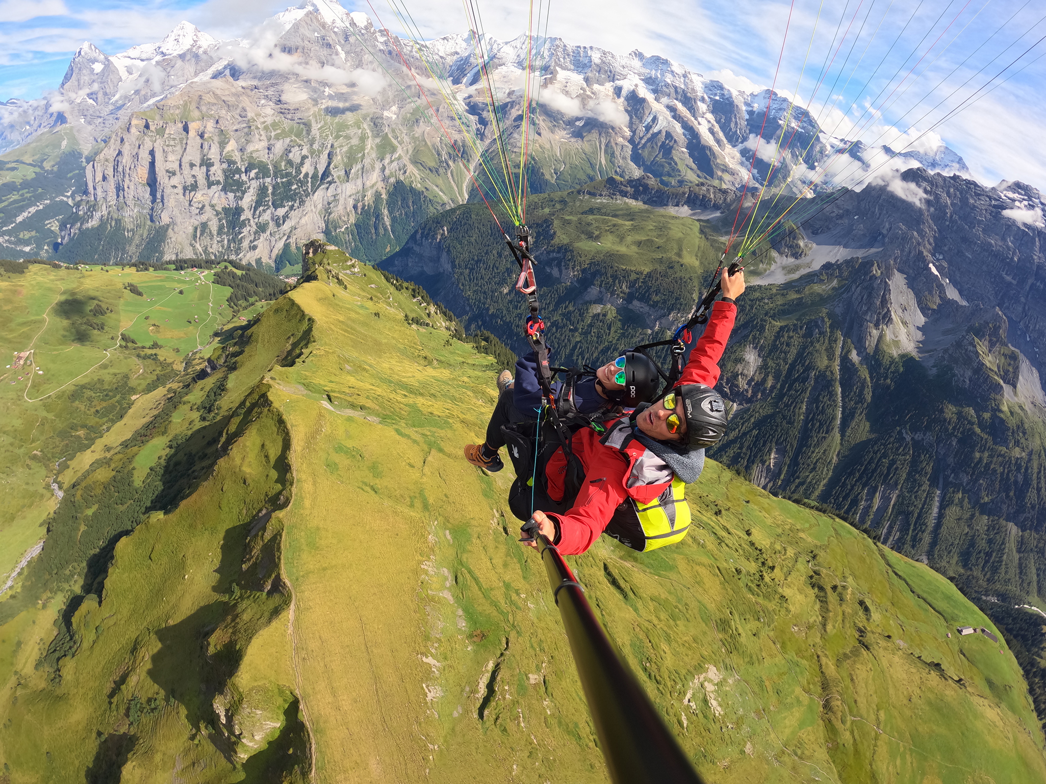 米倫 - 勞特布魯嫩雙人滑翔傘飛行 (Paragliding Tandem Flight Mürren - Lauterbrunnen)