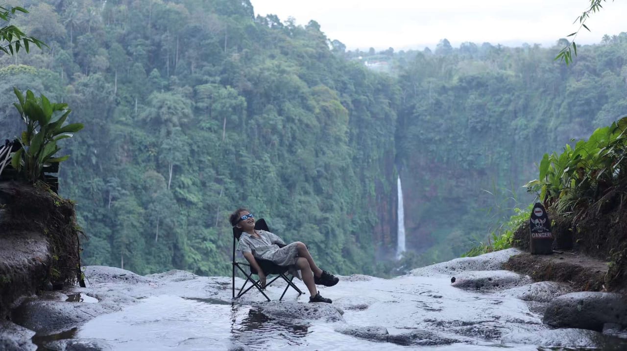 泗水出發， συμβαδίζω  Tumpak Sewu & 布羅莫火山 (Mount Bromo) 二日遊