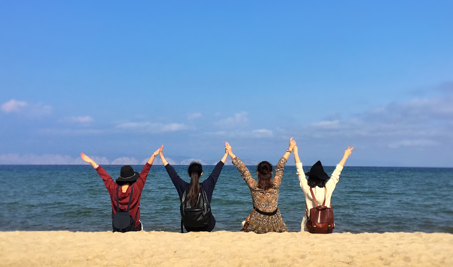 束草海灘的魅力隨季節而變。 束草海灘的魅力隨季節而變。