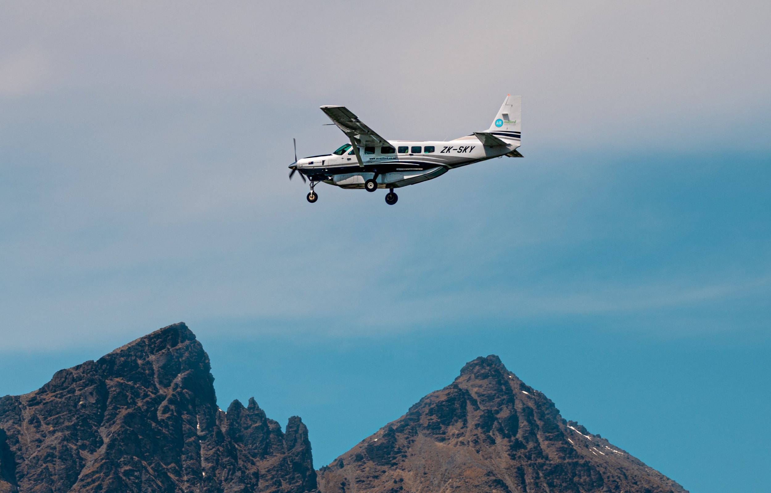 盡情飽覽南阿爾卑斯山脈和峽灣地區的壯麗景緻,享受一覽無遺的全景視野。 盡情飽覽南阿爾卑斯山脈和峽灣地區的壯麗景緻,享受一覽無遺的全景視野。