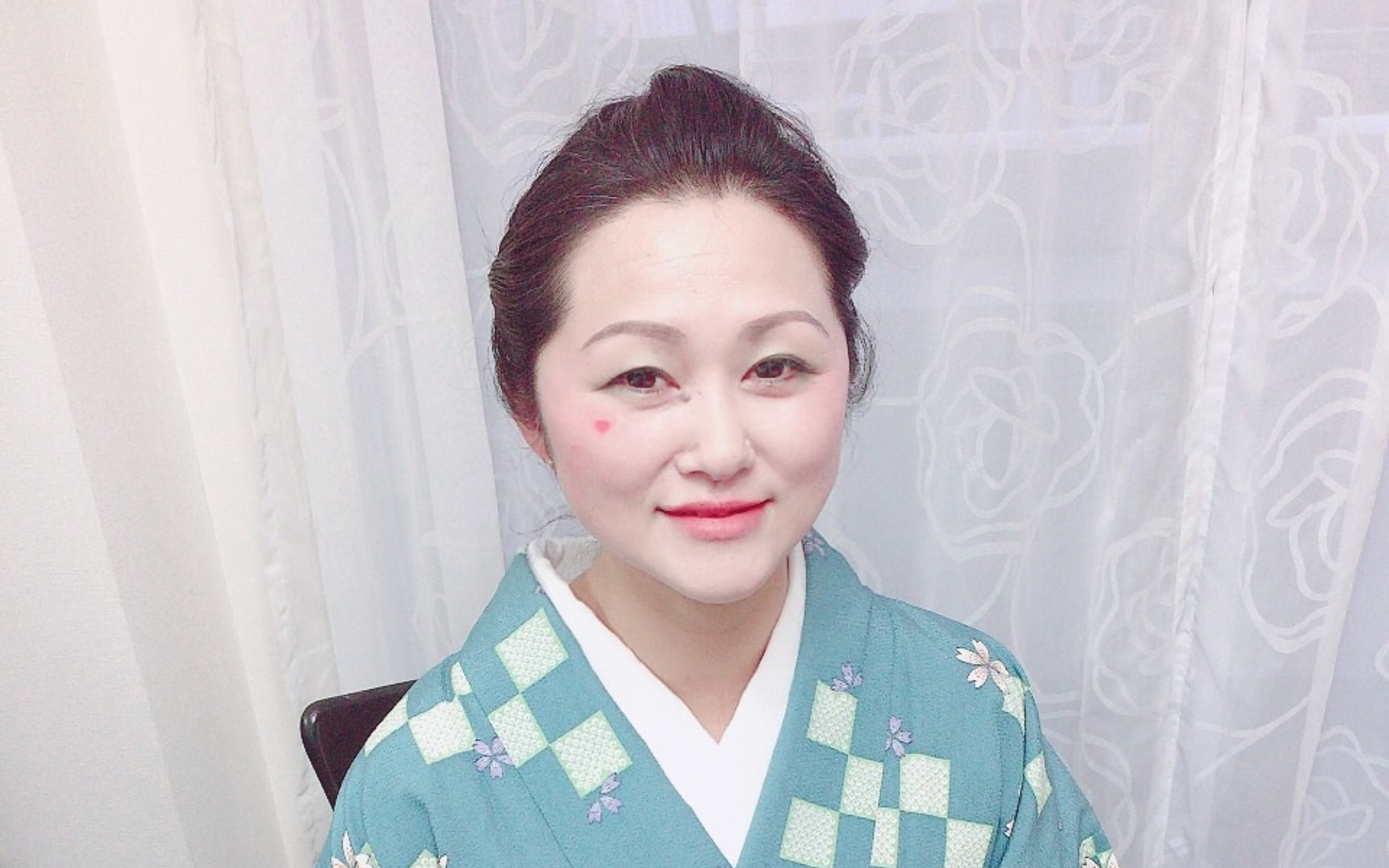 Yokohama Japanese-style eyelash salon & kimono rental "Crescere" Kannai store