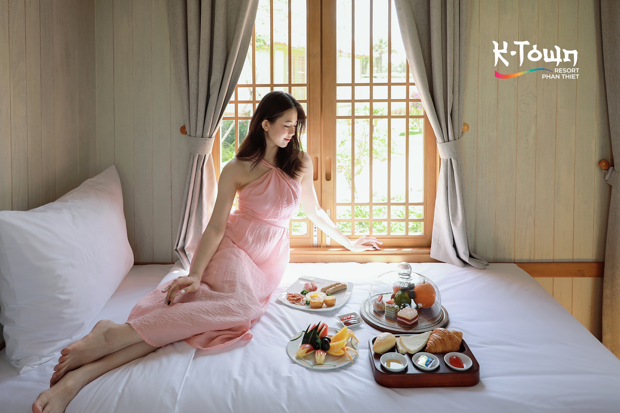 Combo Hotel + Admission to Novadreams Phan Thiet + Transportation
