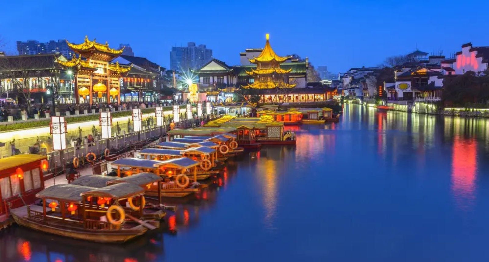 Fuzimiao (Confucius Temple) Qinhuai River Boat Tour