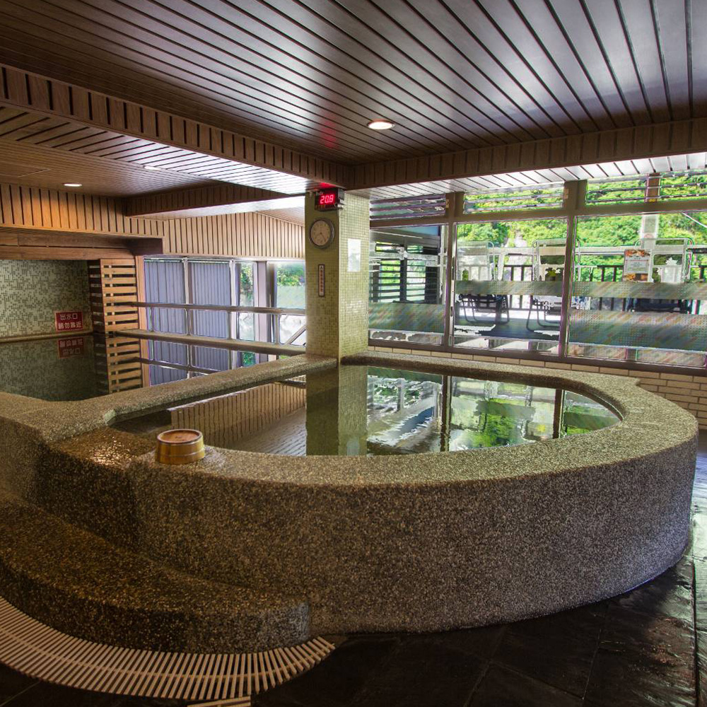 New Taipei: Hot Spring Experience With Meal at Wulai Yamakawa Hot Spring Resort