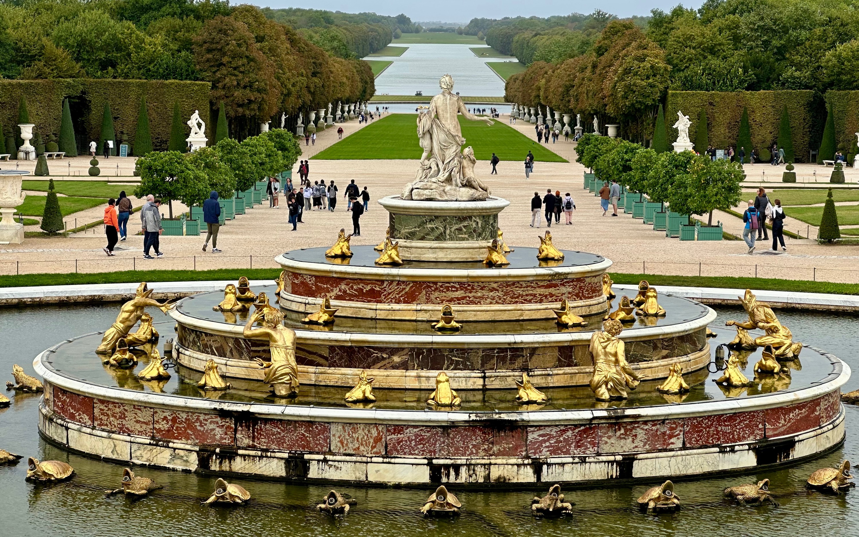 Palace of Versailles Chinese guided tour in Paris