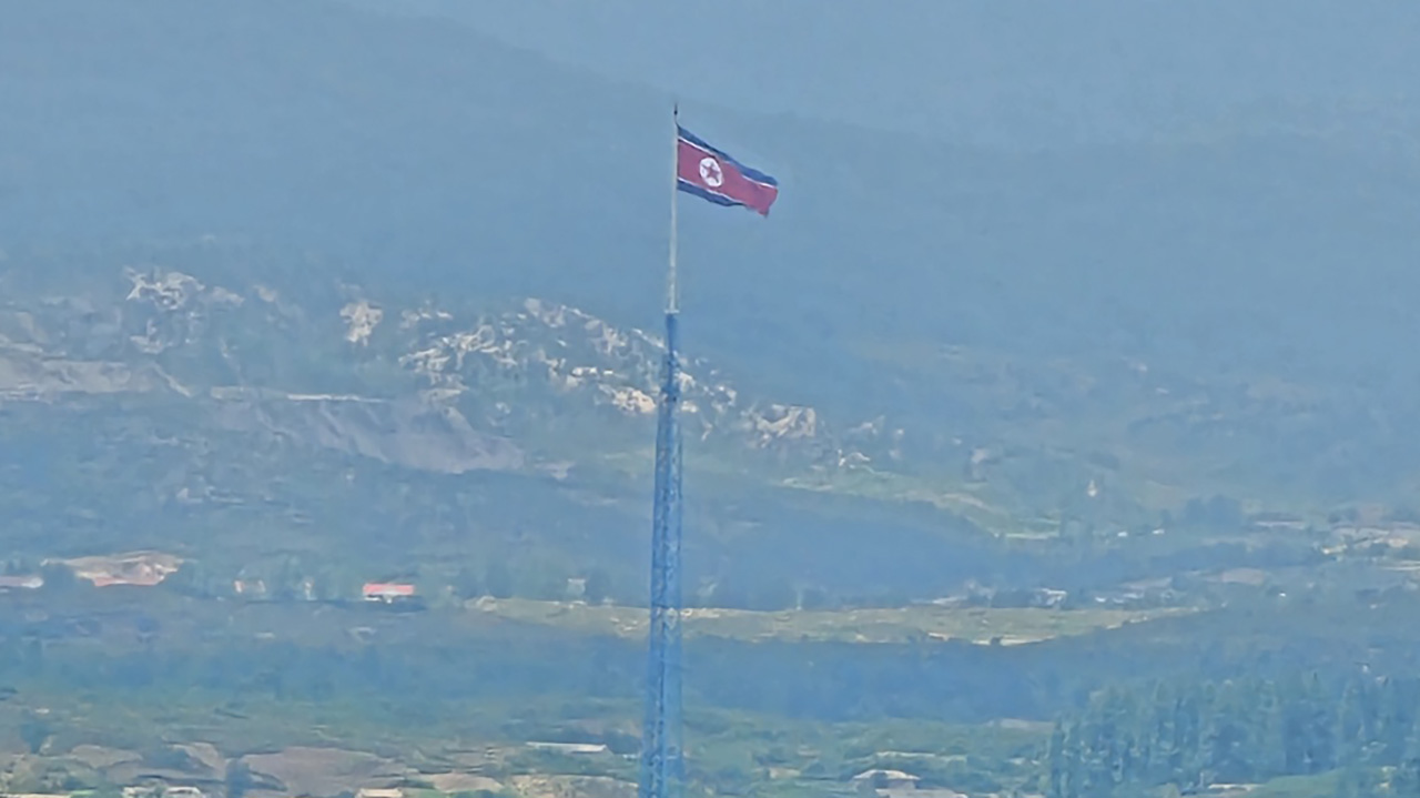 DMZ 第二地道 + 湖水吊橋