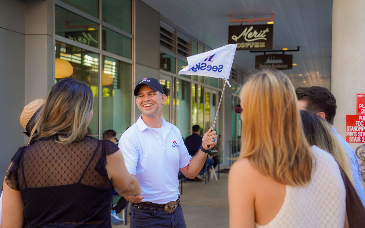 在奧斯汀美食徒步之旅中，體驗文化、歷史與美味墨西哥捲餅的完美結合！