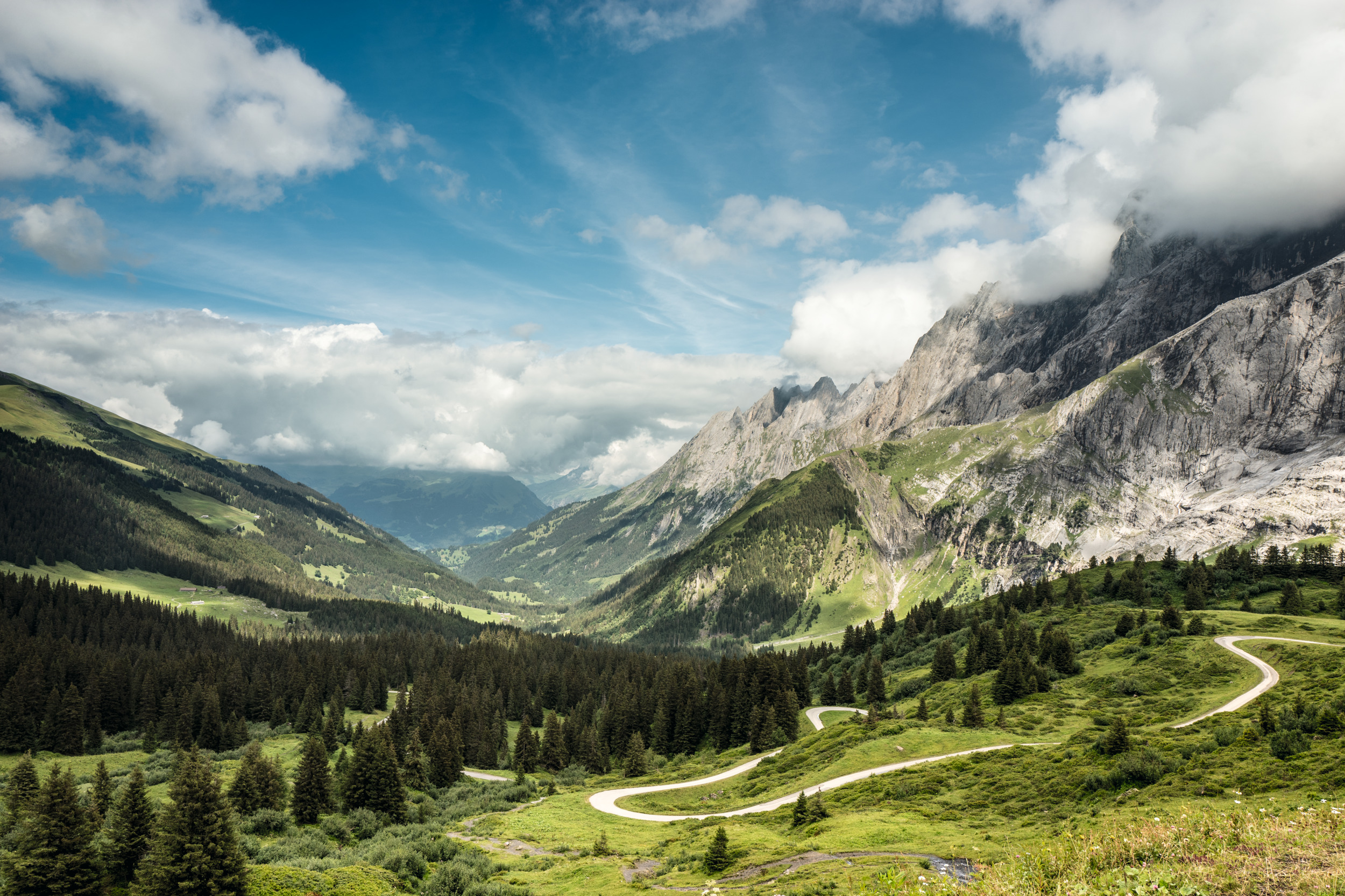 Grindelwald and Interlaken Self-Guided Tour