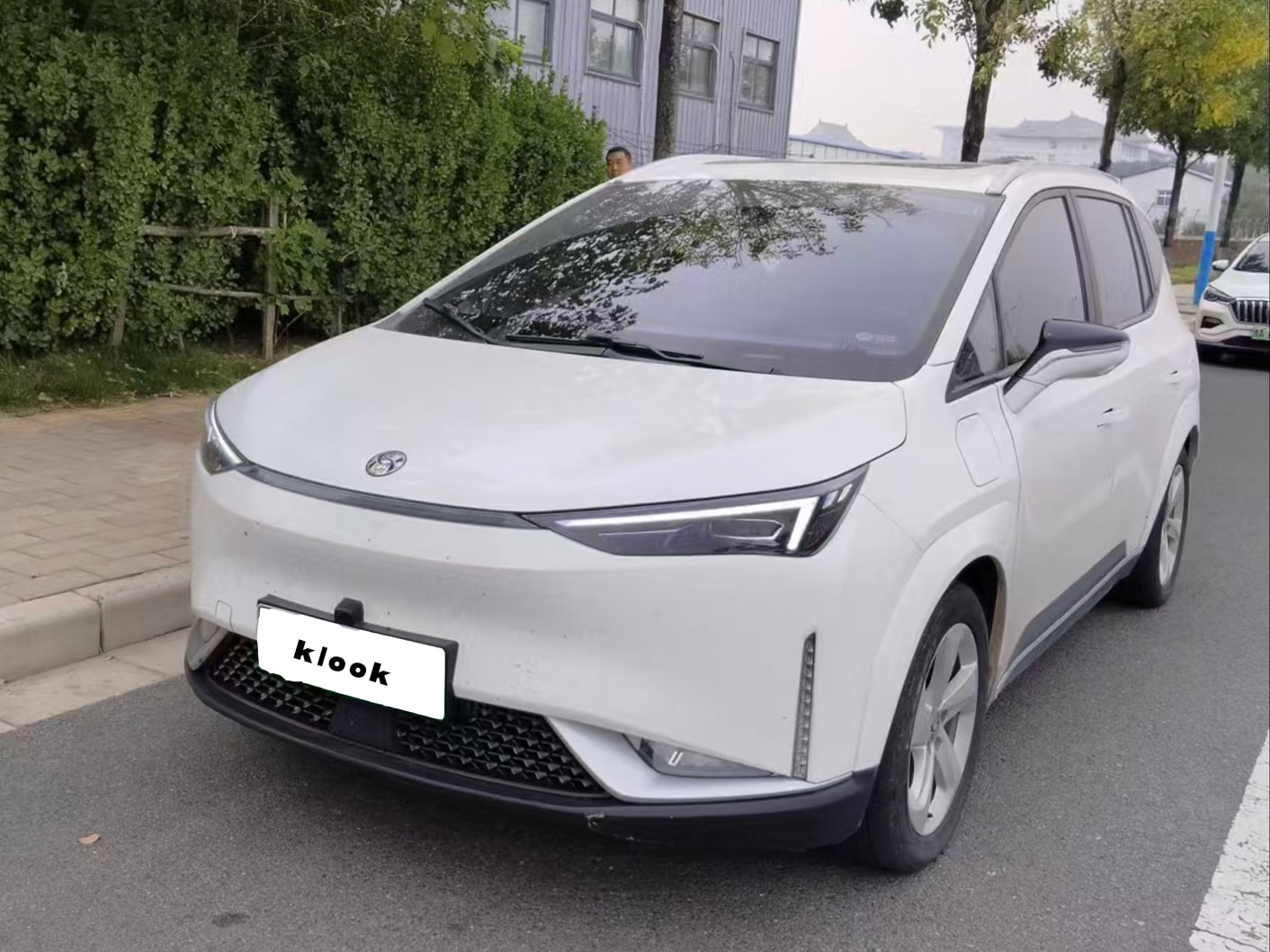 5-seater Comfort Vehicle