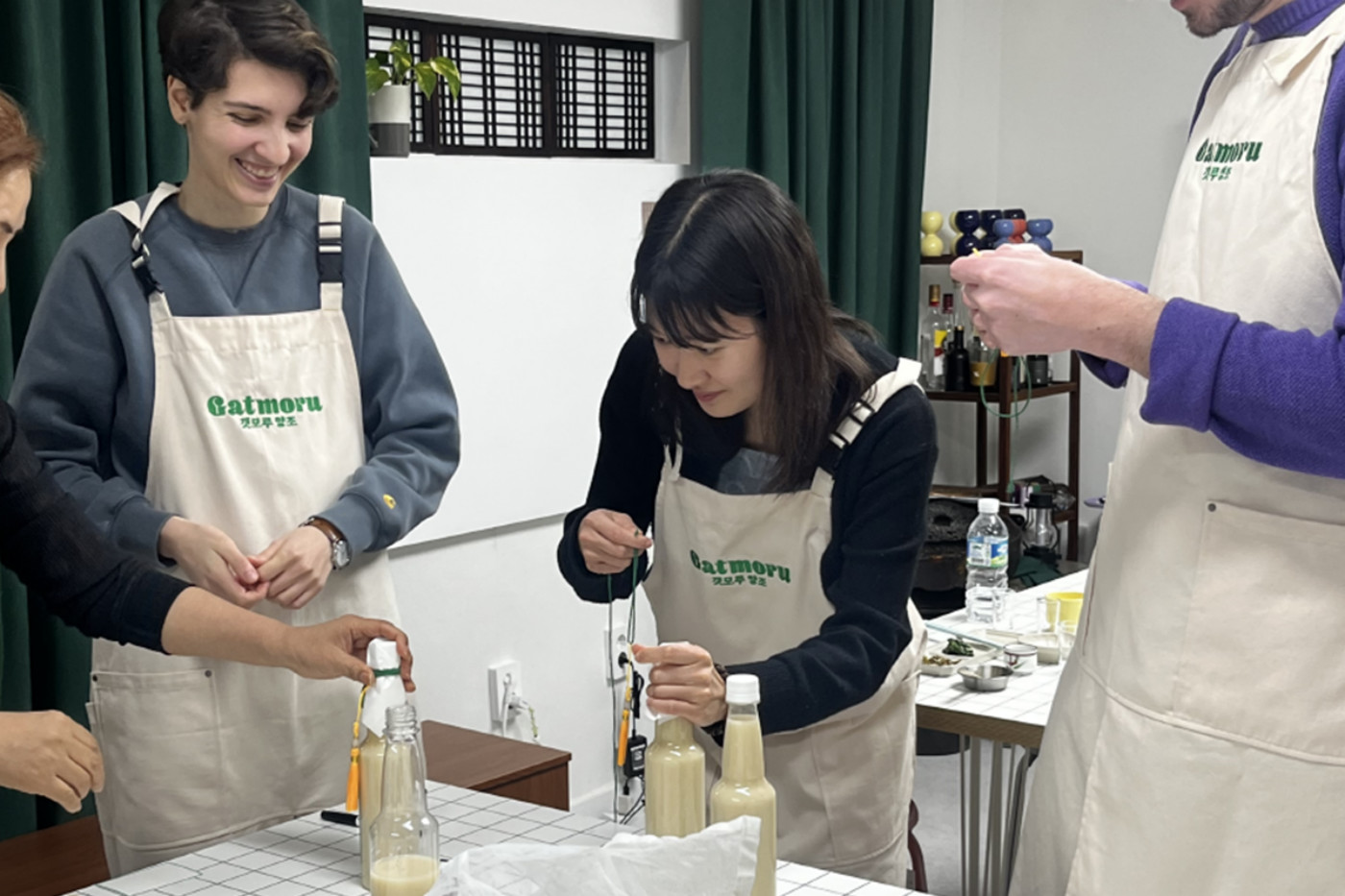 The taste of Joseon crafted by my own hands: Makgeolli brewing experience and tasting