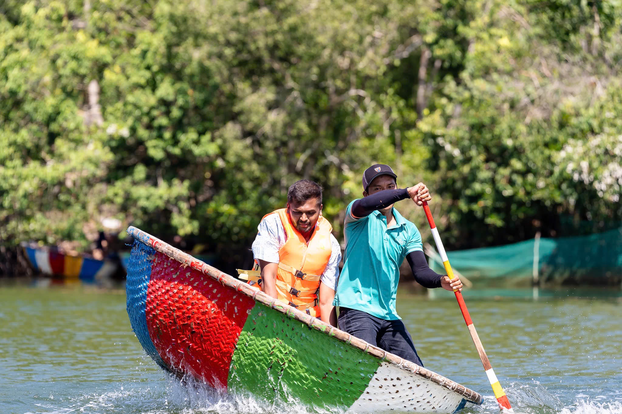 Phu Quoc Bee Farm & Cua Can River Basket Boat Day Tour