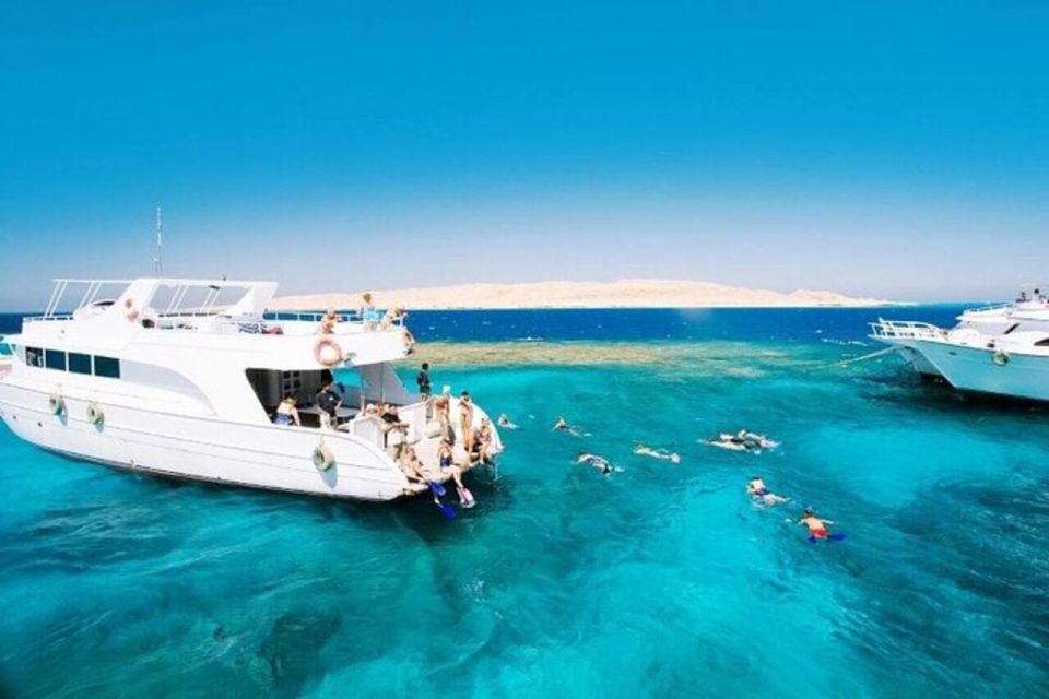 Marsa Alam: Hamata Islands Snorkeling Trip with Lunch