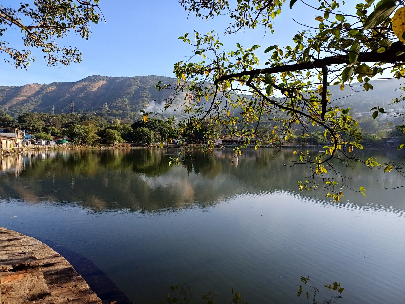 從孟買出發，前往山間避暑勝地和文化遺產地：洛納瓦拉和卡拉石窟之旅