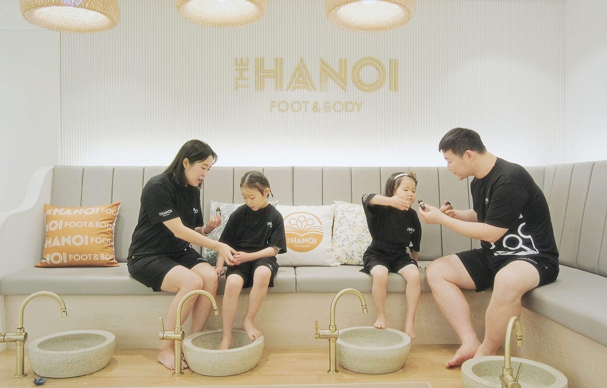 Seoul: The Hanoi Foot & Body Massage Course in Myeongdong