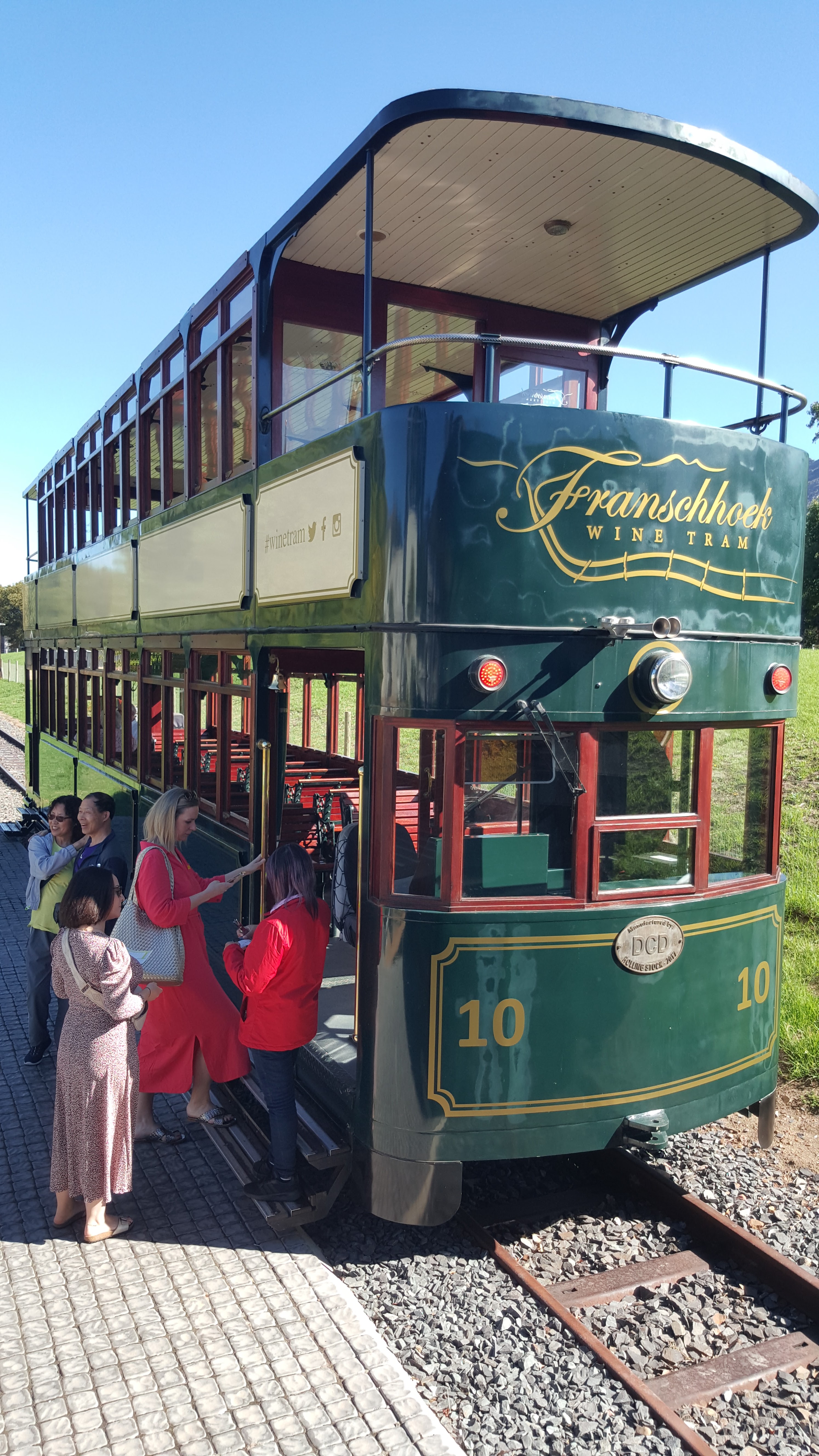 Stellenbosch and Franschhoek full day Wine tram cape town Tour