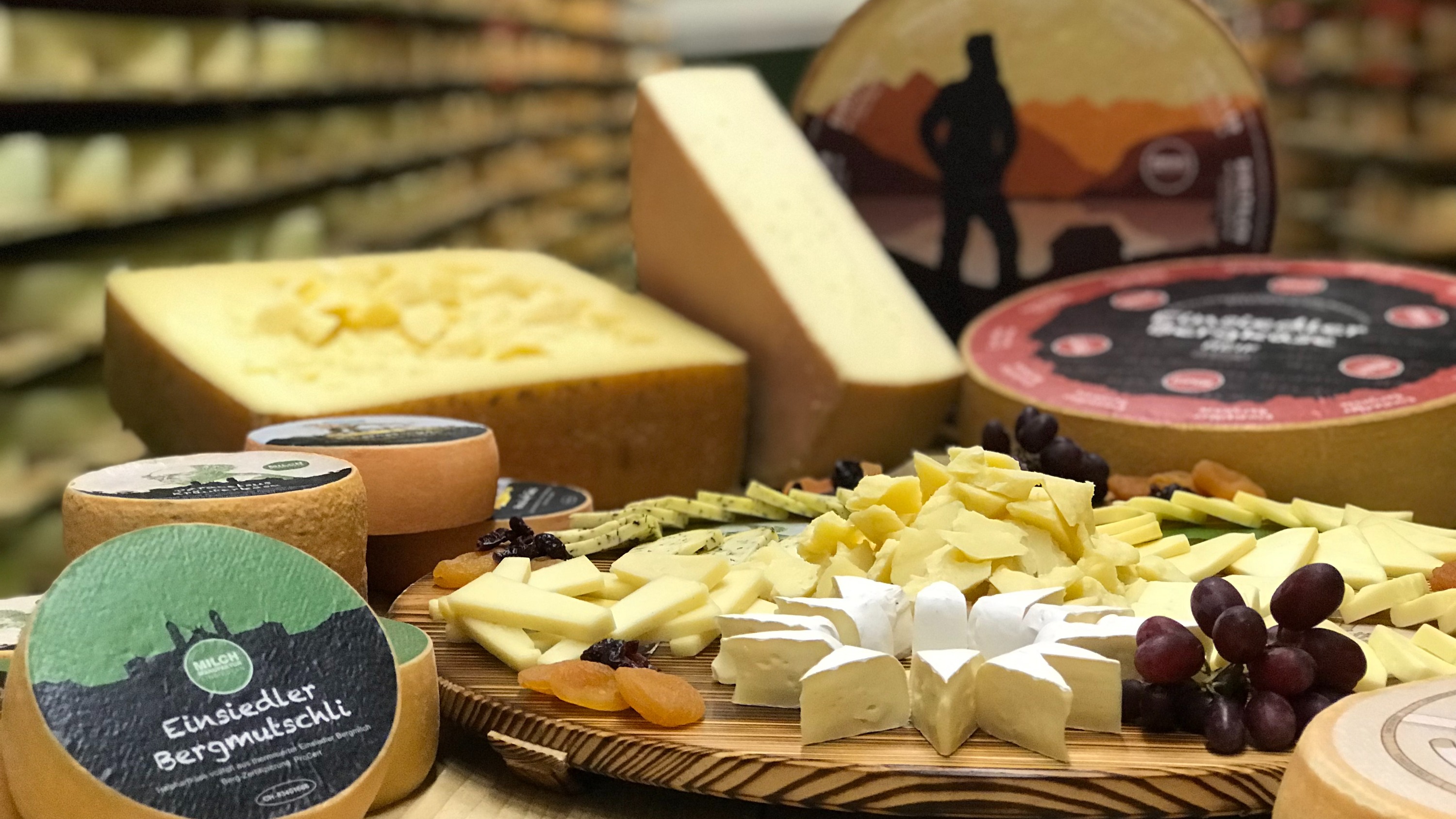 Castle, cheese, and chocolate tour in Zurich