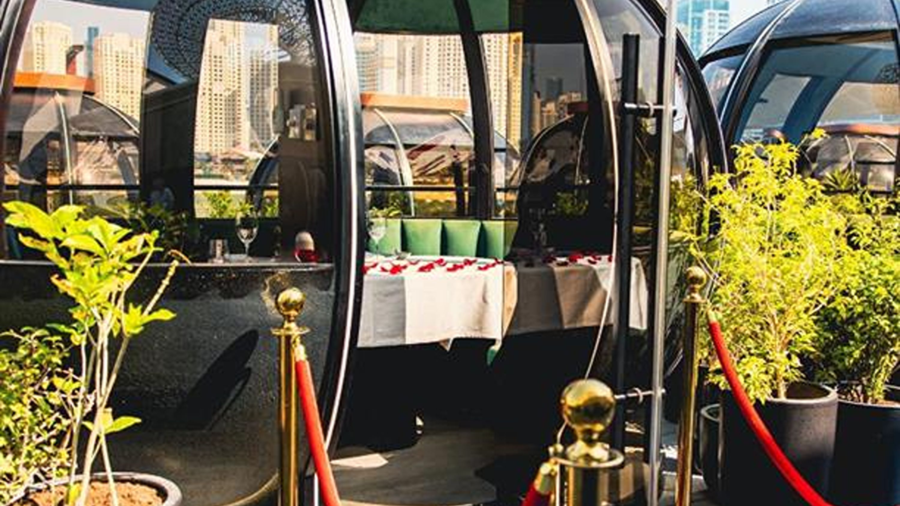 The Pods Dubai Dining Experience