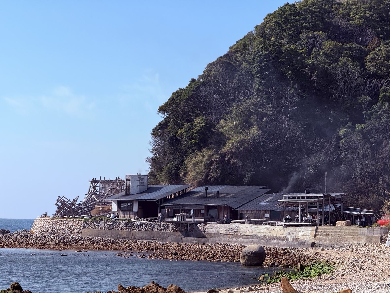 糸島｜白絲瀑布＆森林咖啡＆燒海鮮&手工花鹽布丁＆櫻井二見浦＆天使之翼＆椰子樹鞦韆 一日遊（博多站出發）