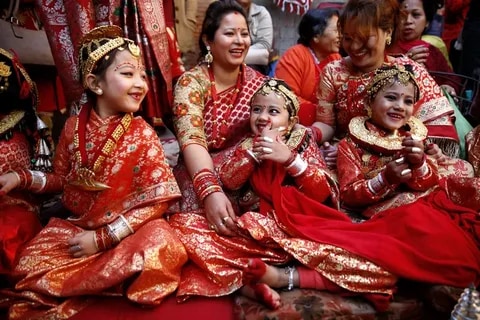 Kathmandu UNESCO & Chitwan Pokhara 8-Day Private Tour