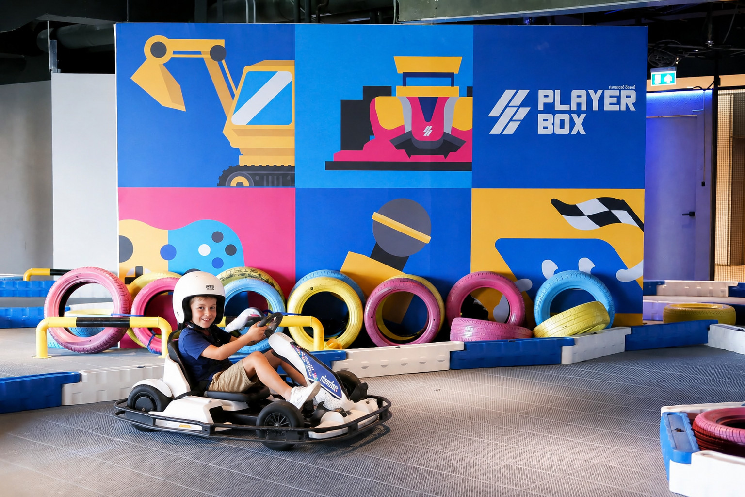 Playerbox: Yopiq E-Gokart yo'li, O'yin arkadasi Siam Discovery'da