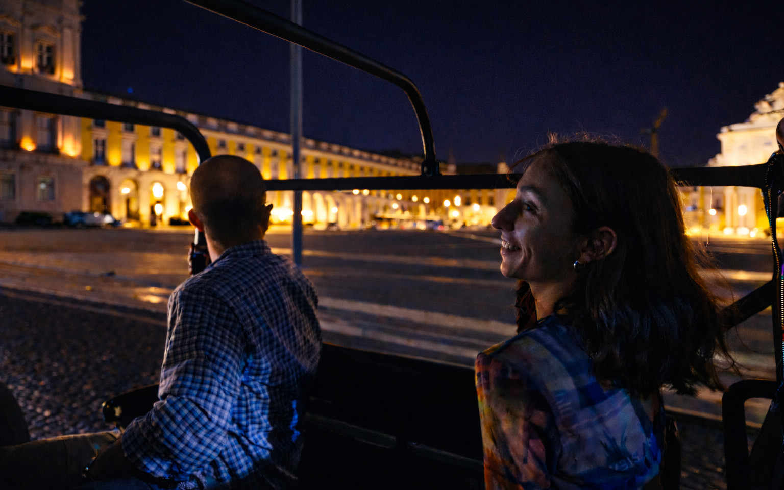 LISBON NIGHT TOUR in a Vintage Jeep with FOOD & DRINK Tastings
