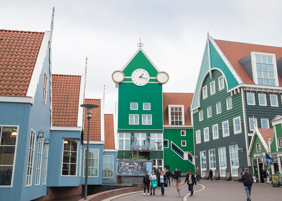 Zaanse Schans, Afsluitdijk & Giethoorn day tour from Amsterdam