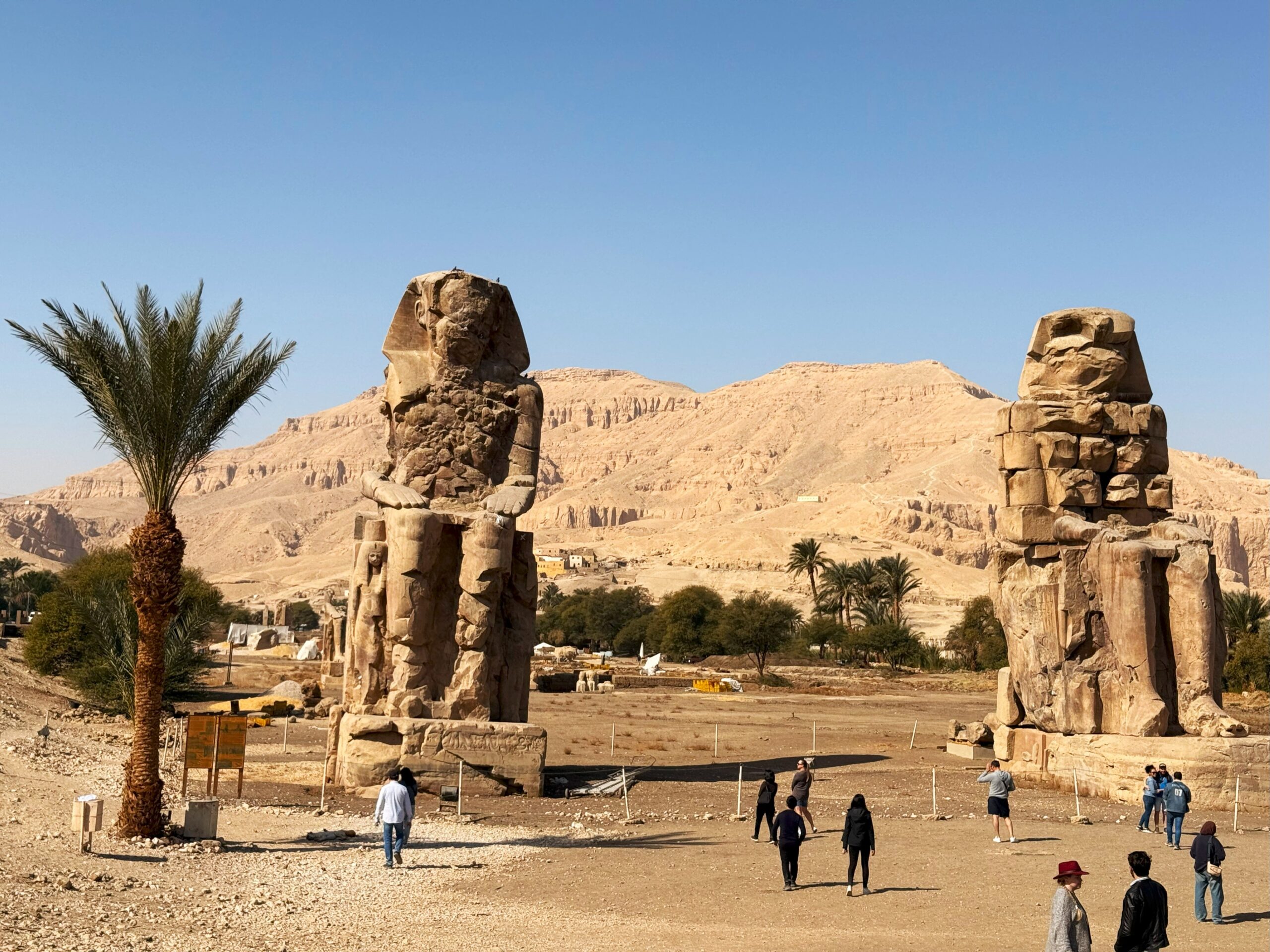 Luxor's East & West Banks : A Journey Through History