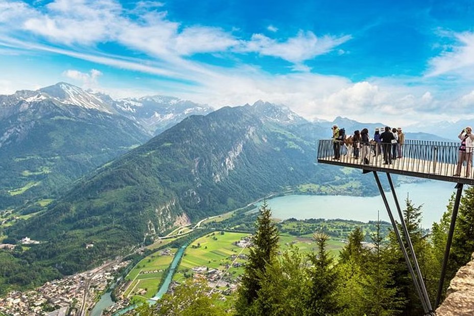 Grindelwald and Interlaken Private Tour from Zurich