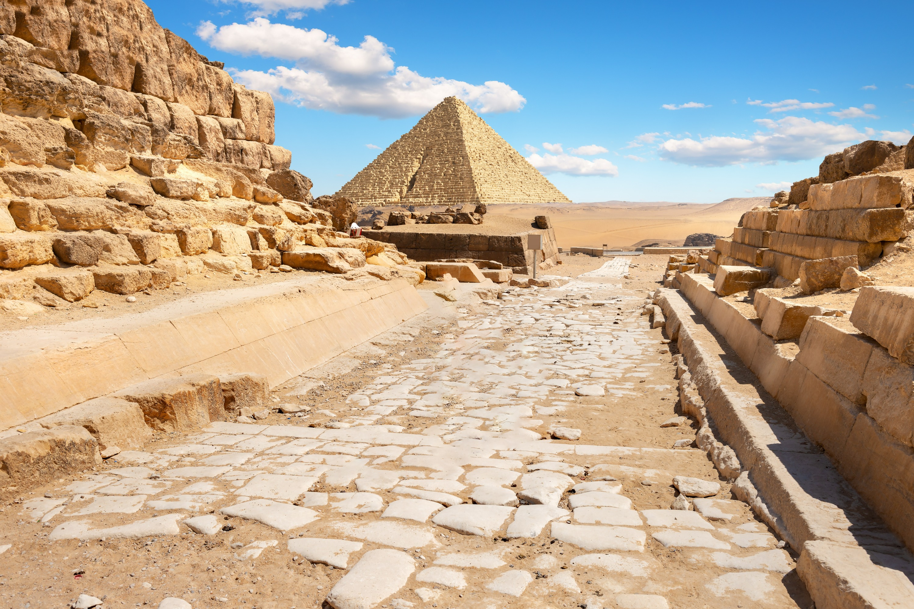 吉薩高原吉薩金字塔羣 & 埃及博物館之旅（沙姆沙伊赫出發）